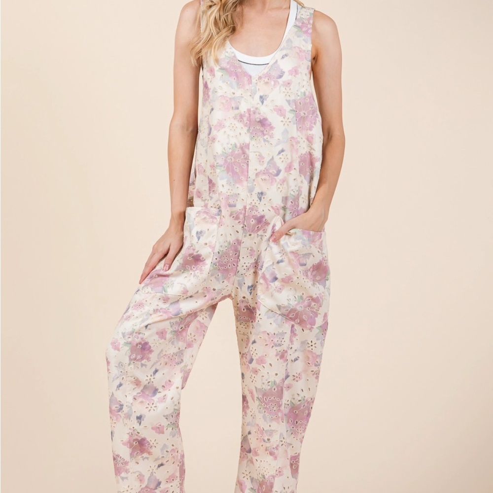 NWT! Gorgeous Gee Gee Floral Sleeveless Jumpsuit Size 3X